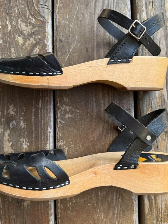 Swedish Hasbeens Black Ornament Clog Sandal in Women's US 10/41EU - Retail $260 - Picture 4 of 16